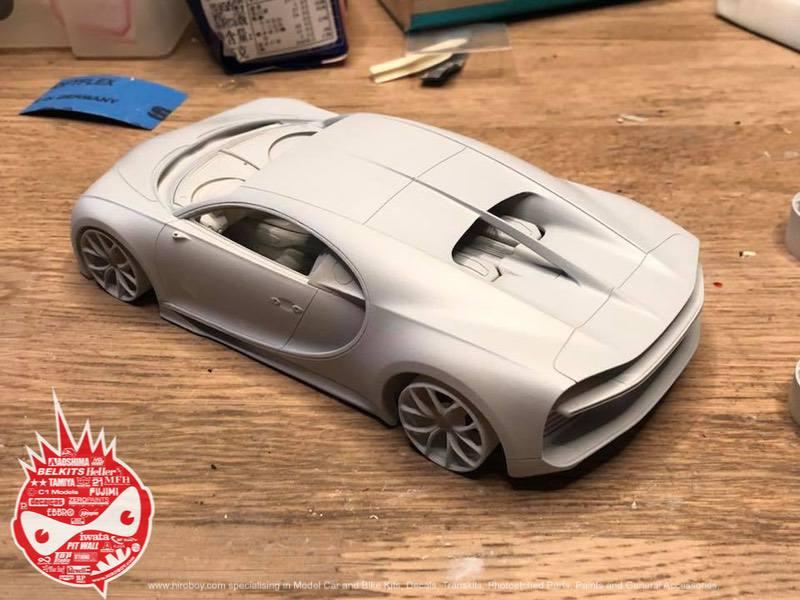 bugatti chiron plastic model kit
